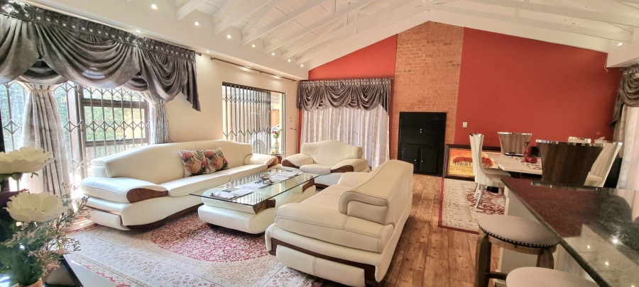 3 Bedroom Property for Sale in Heuwelsig Free State